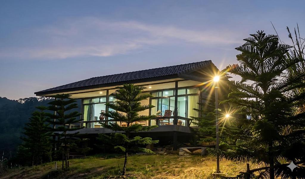 Sado Phong House | ช่องลม แคมป์ เขาค้อ