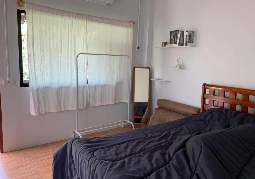 Phunphin House | บ้านต้นยางคาเฟ่ โฮมสเตย์ ลอร์ด
