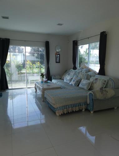 Khlong Song Ton Nun House | บ้านพักสุวรรณภูมิ​ แอร์​พอร์ต​ลิงค์​ลาดกระบัง