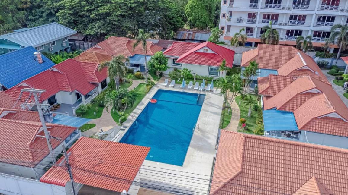 Pratumnak Hill Villa | 1200 m² Villa ∙ 15 bedrooms ∙ 30 guests