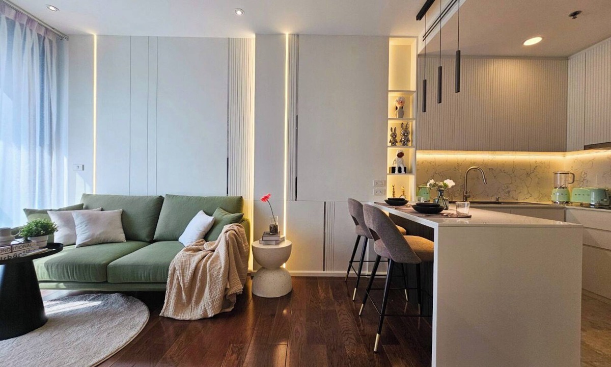 Sukhumvit House | 1BR Condo with Jacuzzi 5 Min Walk to Phrom Phong BTS