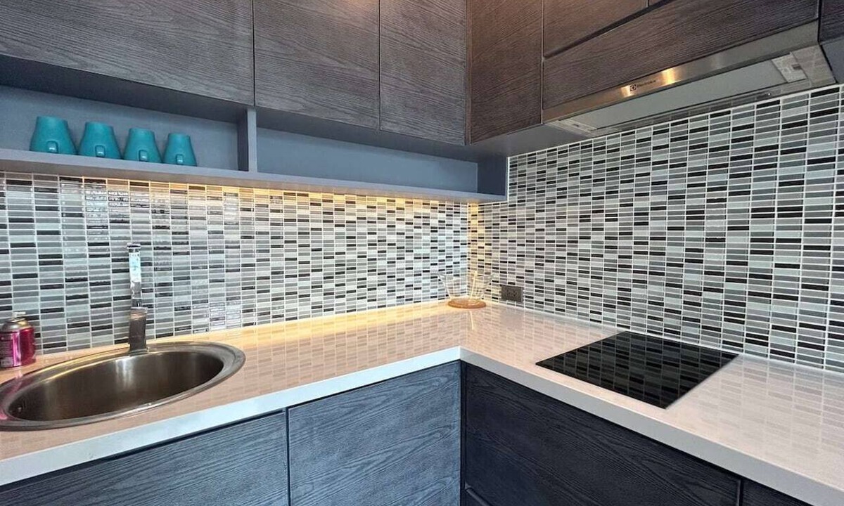 Kamala House | 1BR Rooftop Pool & Gym 800m to Beach-city gate C191
