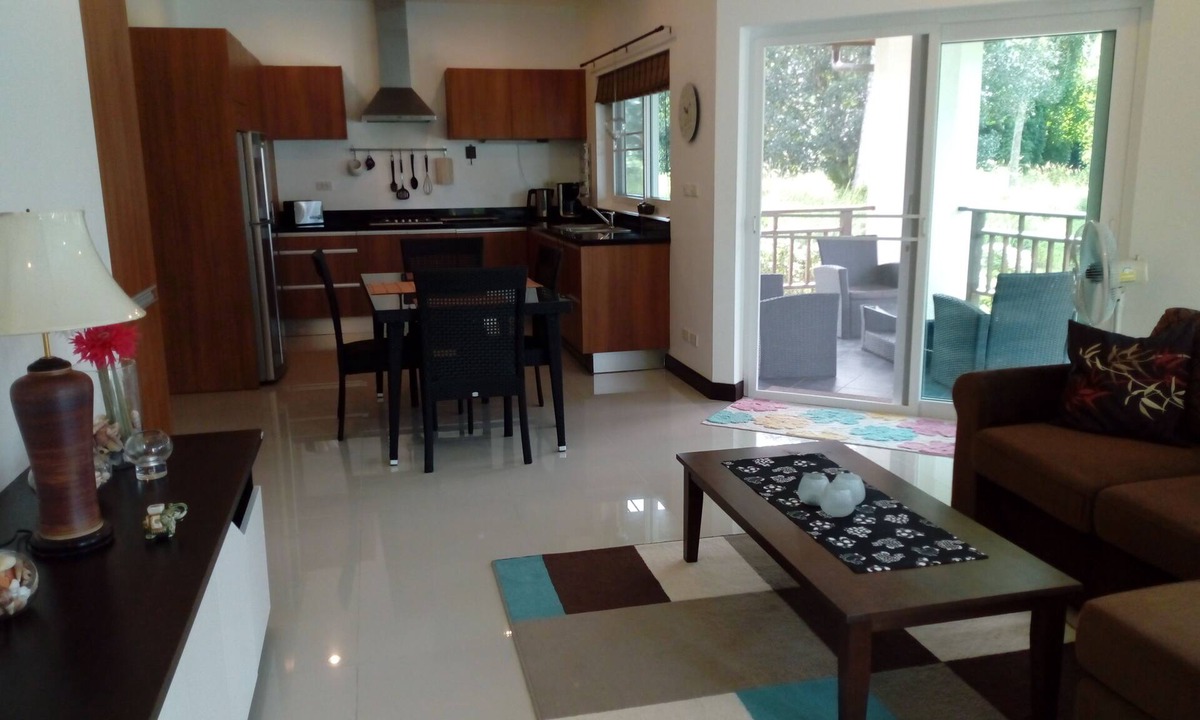 Thai Mueang Villa | 2-bed room for 4 people