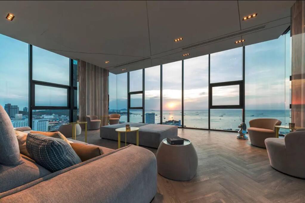 Pattaya Bay Apartment | 2 Bed Room, Large Living Room @ Central Pattaya