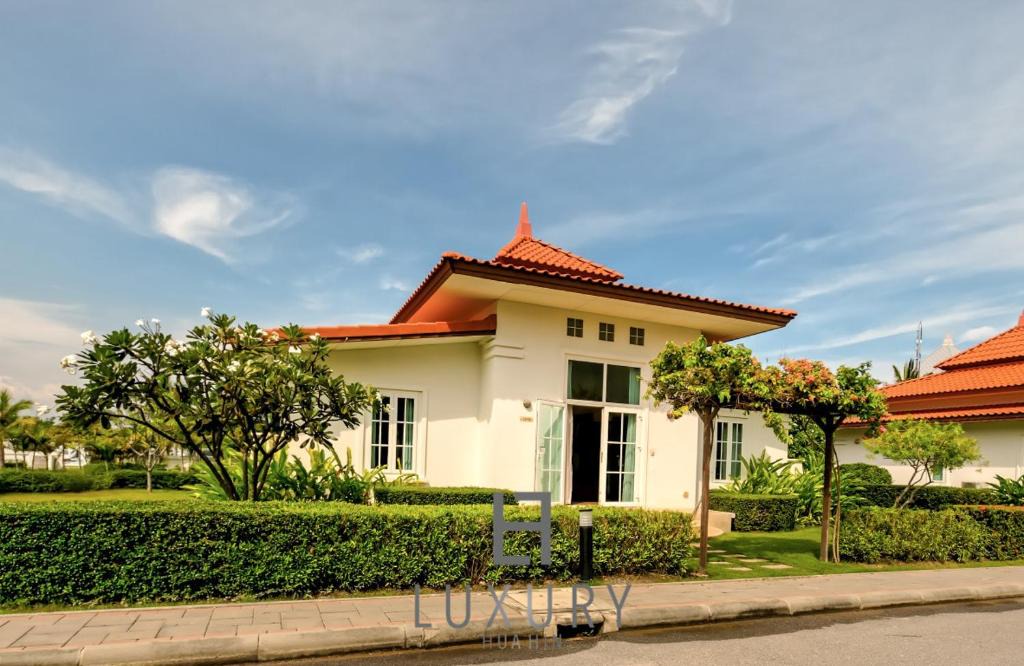 Nong Kae House | 2 Bedroom villa at Banyan BR97
