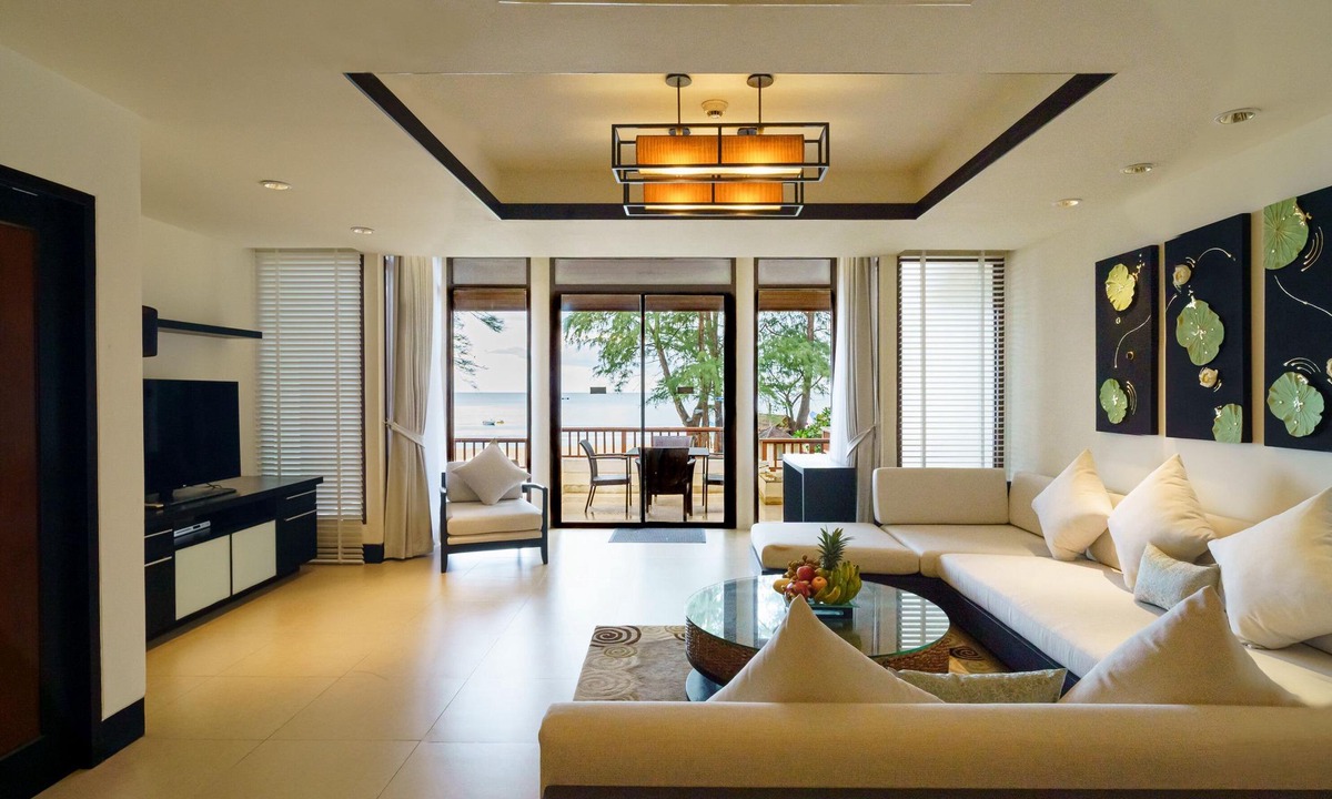 Cherngtalay Villa | 2 Bedrooms Beachfront Pool Villas in Laguna Complex City