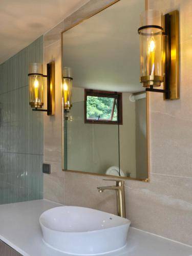 San Kamphaeng House | 200 m² House ∙ 2 bedrooms ∙ 7 guests