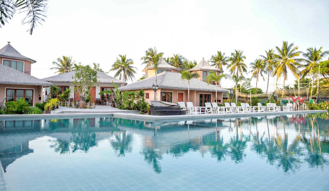 Hat Chao Samran Resort | 200 m² Resort ∙ 4 bedrooms ∙ 127 guests