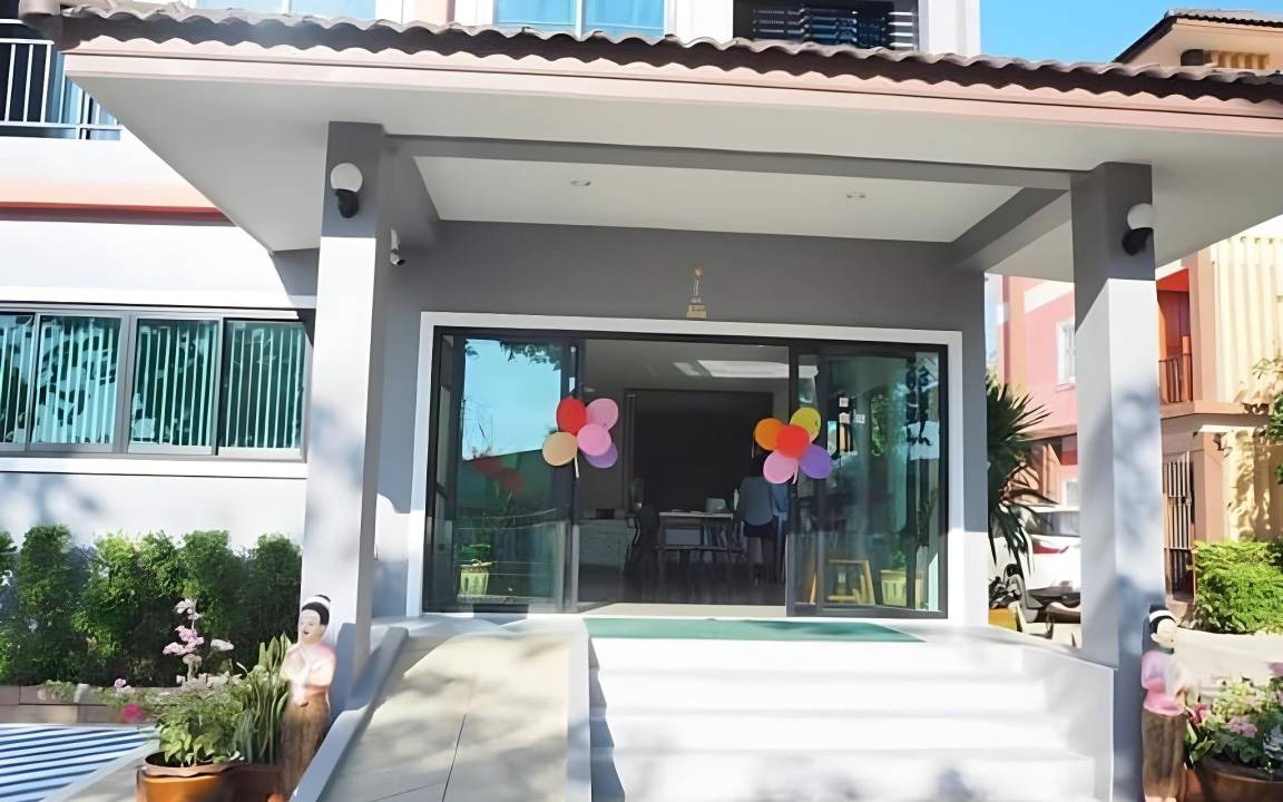Uttaradit Hotel | 28 m² Hotel ∙ 2 guests