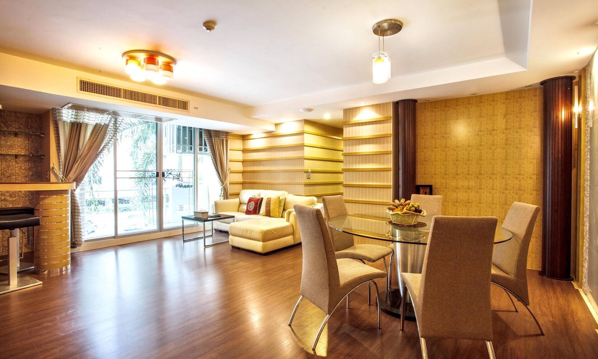Khlong Toei Nuea Condo | 2B - Short-Term Rental Allowed - Downtown Bkk Serviced Apartment