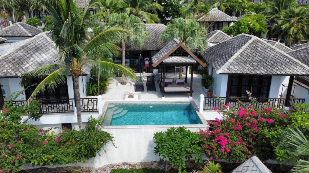 Bophut Villa | 3 Bedroom Seaview Villa Haven on Beachfront Resort