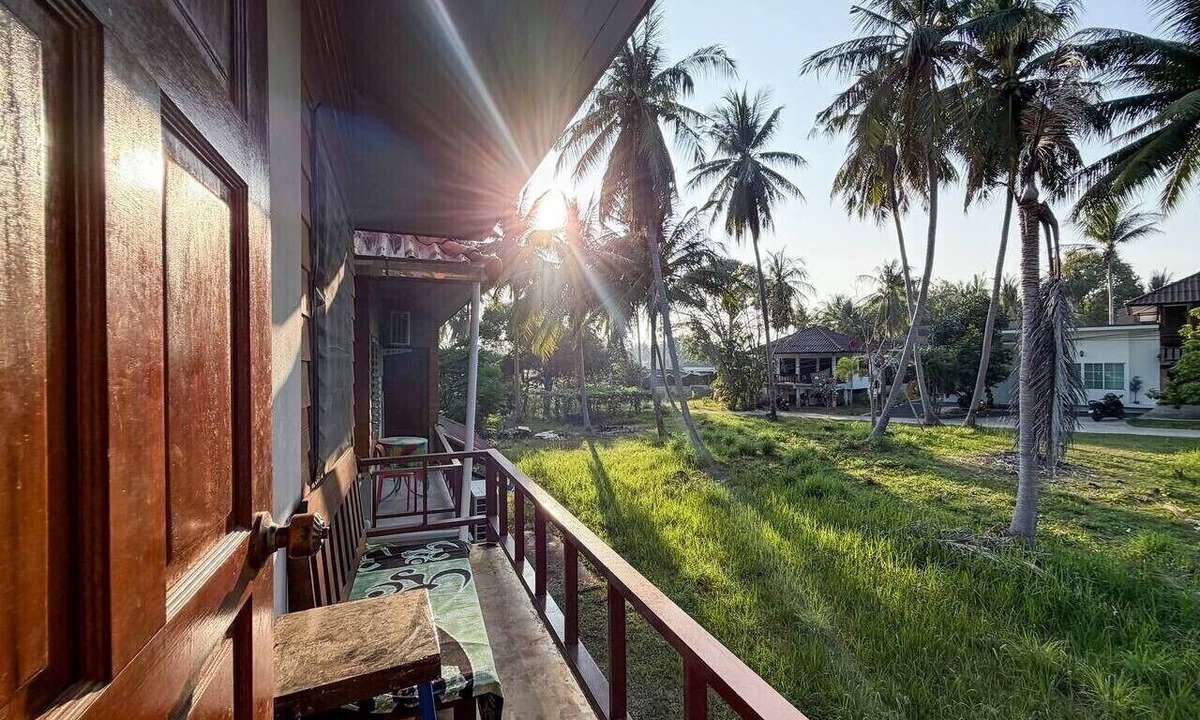 Thong Sala House | 300m to Beach, Sunset View | Modern 2BR Home