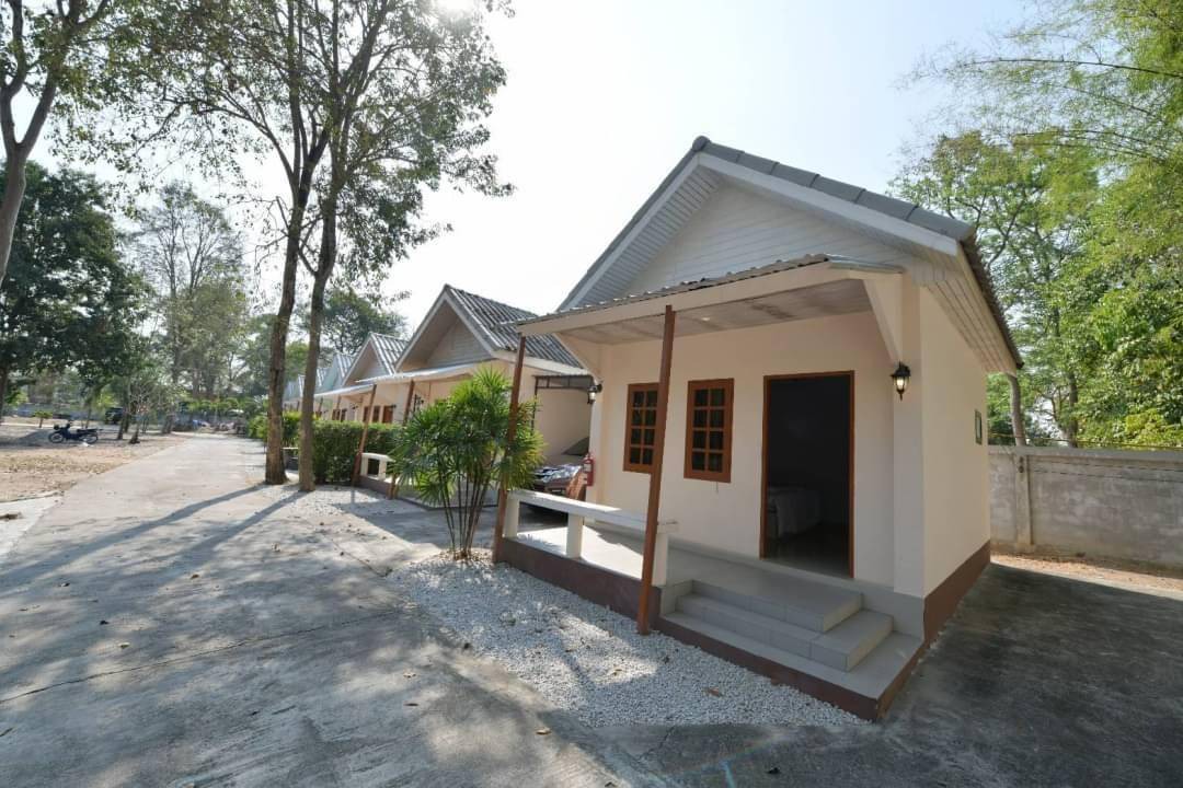 Rayong Hotel | 32 m² Hotel ∙ 2 guests