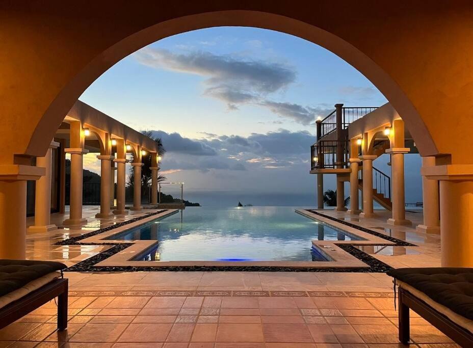 Mae Nam Villa | 4 Bedroom Luxury 5 Star Sea View Villa Palms SDV190