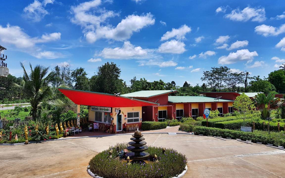 Ban Na Doem Hotel | 40 m² Hotel ∙ 3 guests