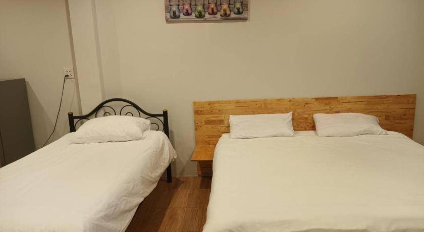 Tha Kham Hotel | 40 m² Hotel ∙ 4 guests