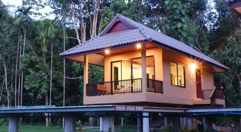 Khlong Sok Cabin | 40 m² Lodge ∙ 6 guests