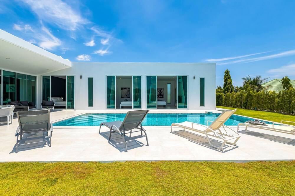 Khao Tao Villa | 5 Bedroom Modern Pool Villa (KH-A7)