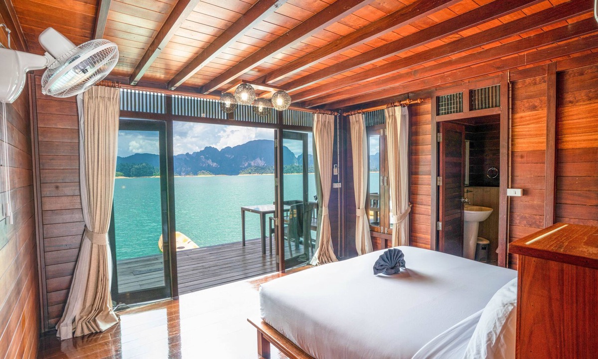 Ban Ta Khun Hotel | 500 Rai Khao Sok Floating Resort