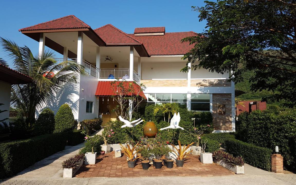 Pranburi Resort | 78 m² Resort ∙ 6 guests