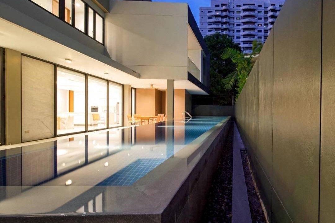 Ekkamai Villa | 959 m² Villa ∙ 6 bedrooms ∙ 20 guests