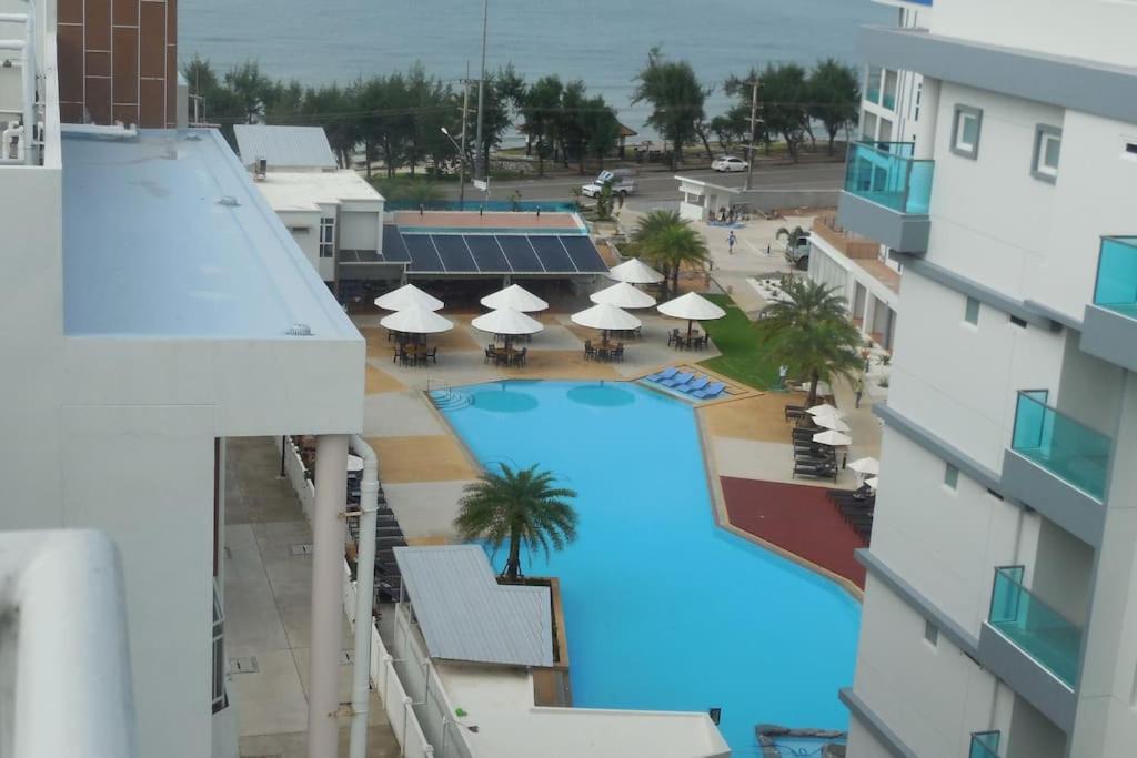 Kram Apartment | А23M Mosaic Condominium