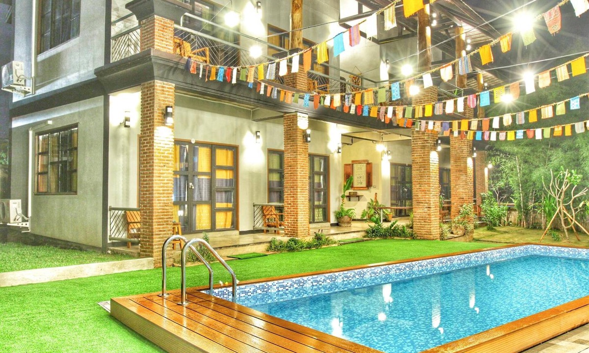 Mae Sariang House | Above the Sea Guesthouse