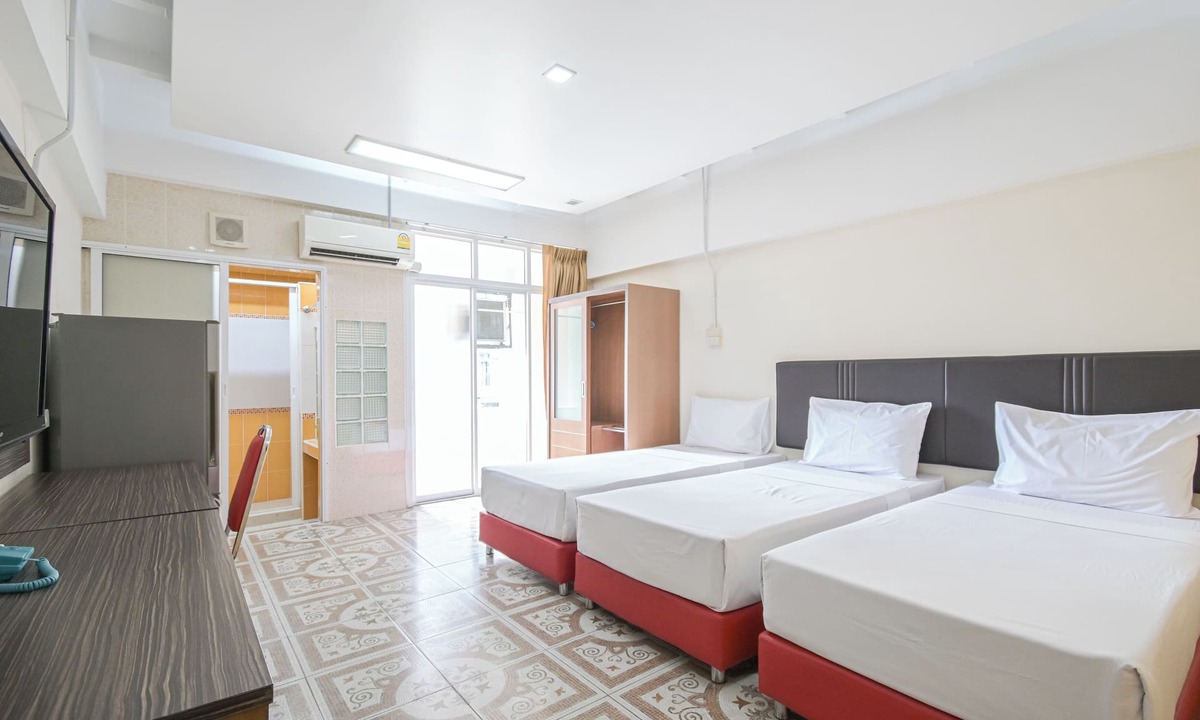 Ramkhamhaeng Hotel | AC Habitat Bangkok