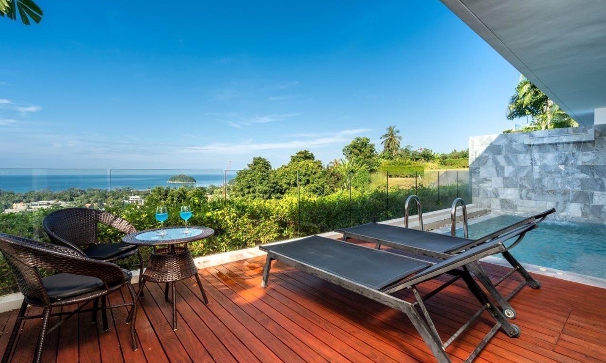 Kata Condo | Amazing Entire Apartment with Breathtaking Seaview