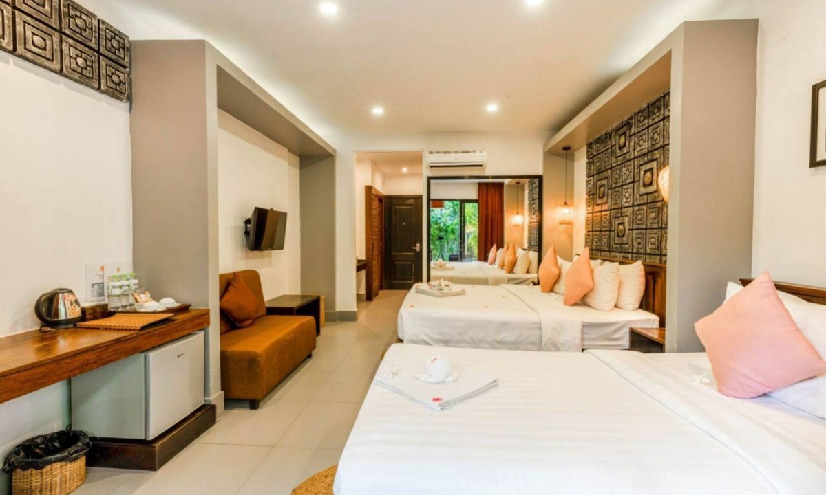 Wat Bo Area Hotel | Angkor Land House