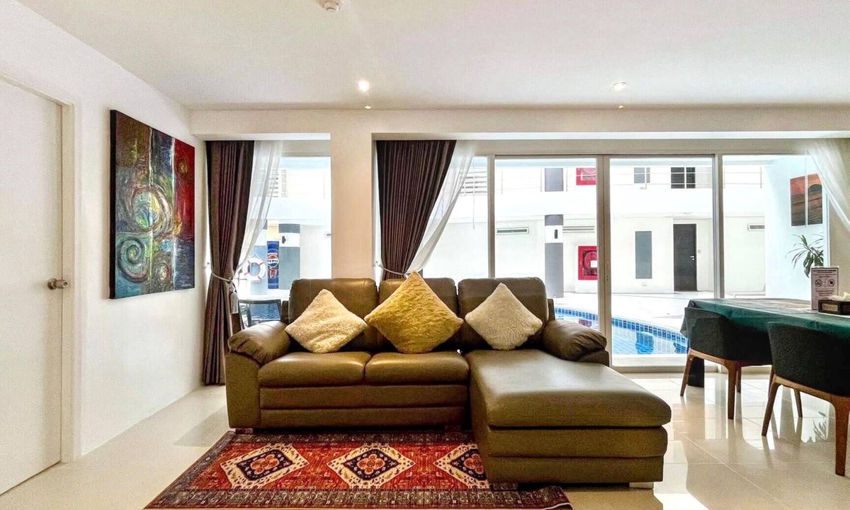 Karon Apartment | B12 - 2 Bedroom Serviced Apt with Pool Access, Karon Beach