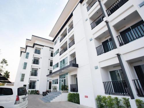 Nakhon Ratchasima Hotel | B2 Korat Boutique and Budget Hotel