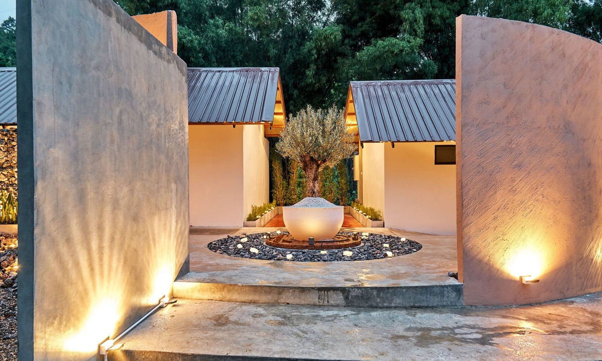 Lom Sak Resort | Baan Rai Santisuk