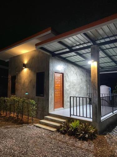 Sam Roi Yot House | Baan Raweewan Resort