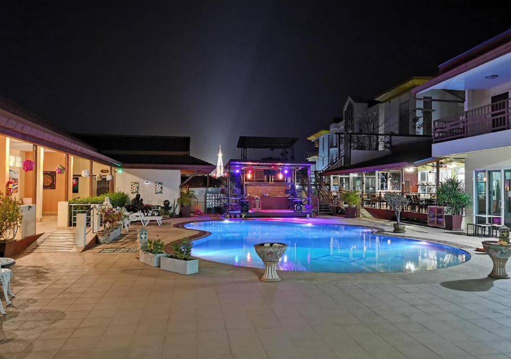 That Phanom Resort | Baan Sabaijai Resort