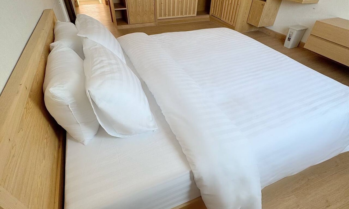 Su Thep House | Baan Samurai Suan Buak Haad Chiang Mai Old City 3 BR All King Bed