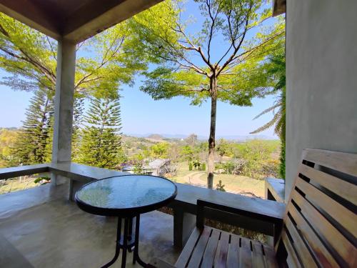 Wang Nam Khiao House | Baan Suan Plearndara Homestay