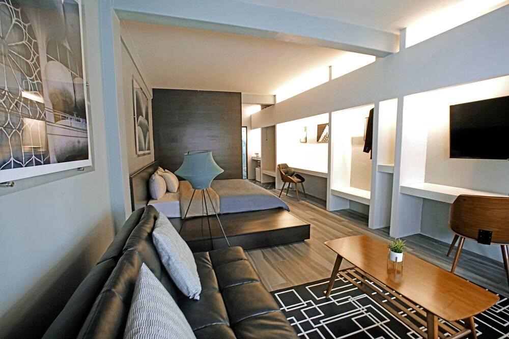 Sukhumvit House | Bangkok2510: 420 friendly, spacious luxury atop 80s barcade