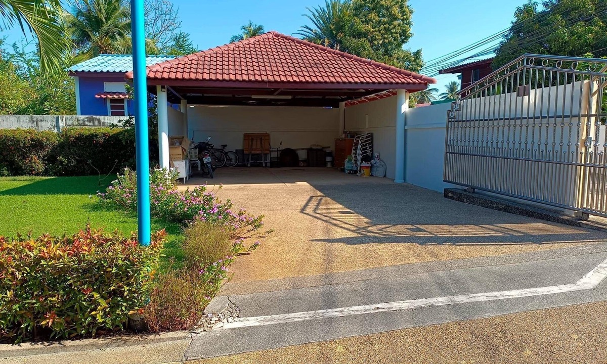 Cha-am House | Beautiful bungalow with shared outdoor pool and 2km from the beach