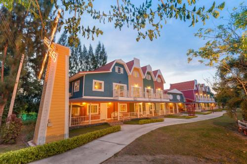 Khanong Phra Hotel | Belmont Village Khao Yai