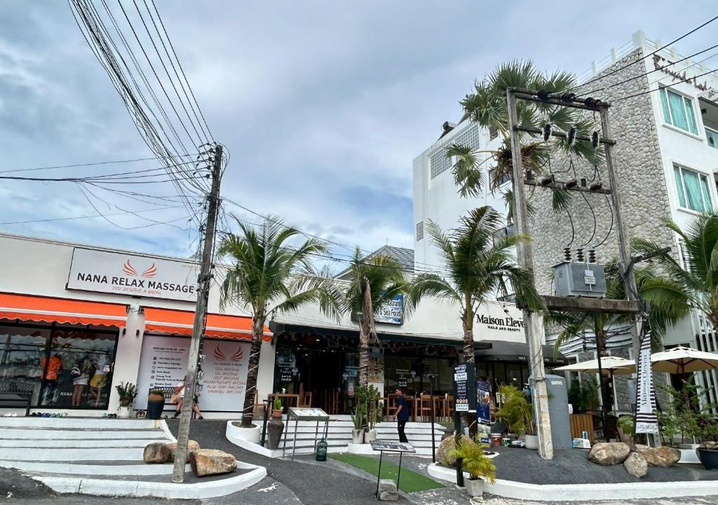 Cherngtalay Hotel | Benyada Lodge - Surin Beach