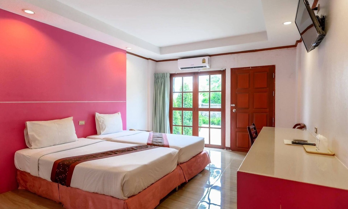 Nakhon Sawan Hotel | Beverly Hill Park Hotel