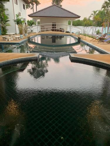 Chakphong House | BIG VILLA 4 at CET RESORT Rayong Padelcenter