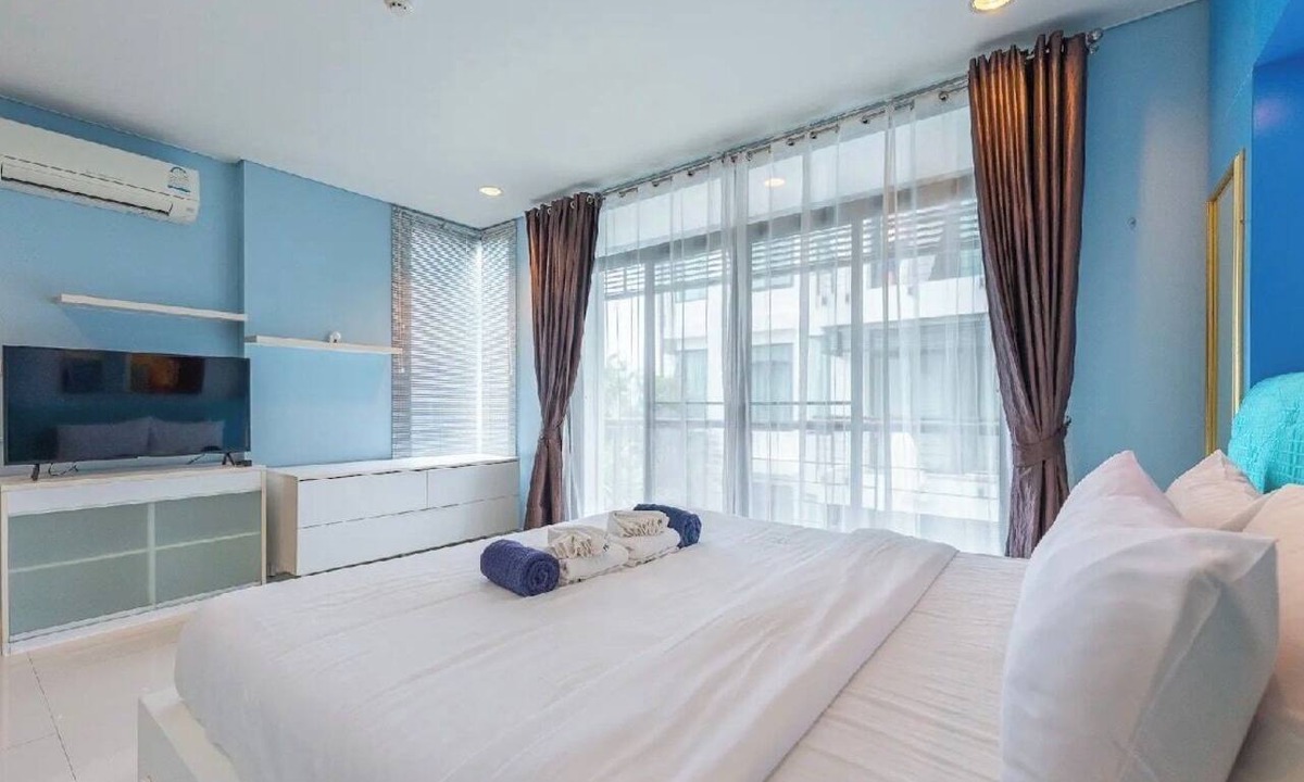 Cherngtalay Apartment | Bright Studio at 6th Avenue Surin C209