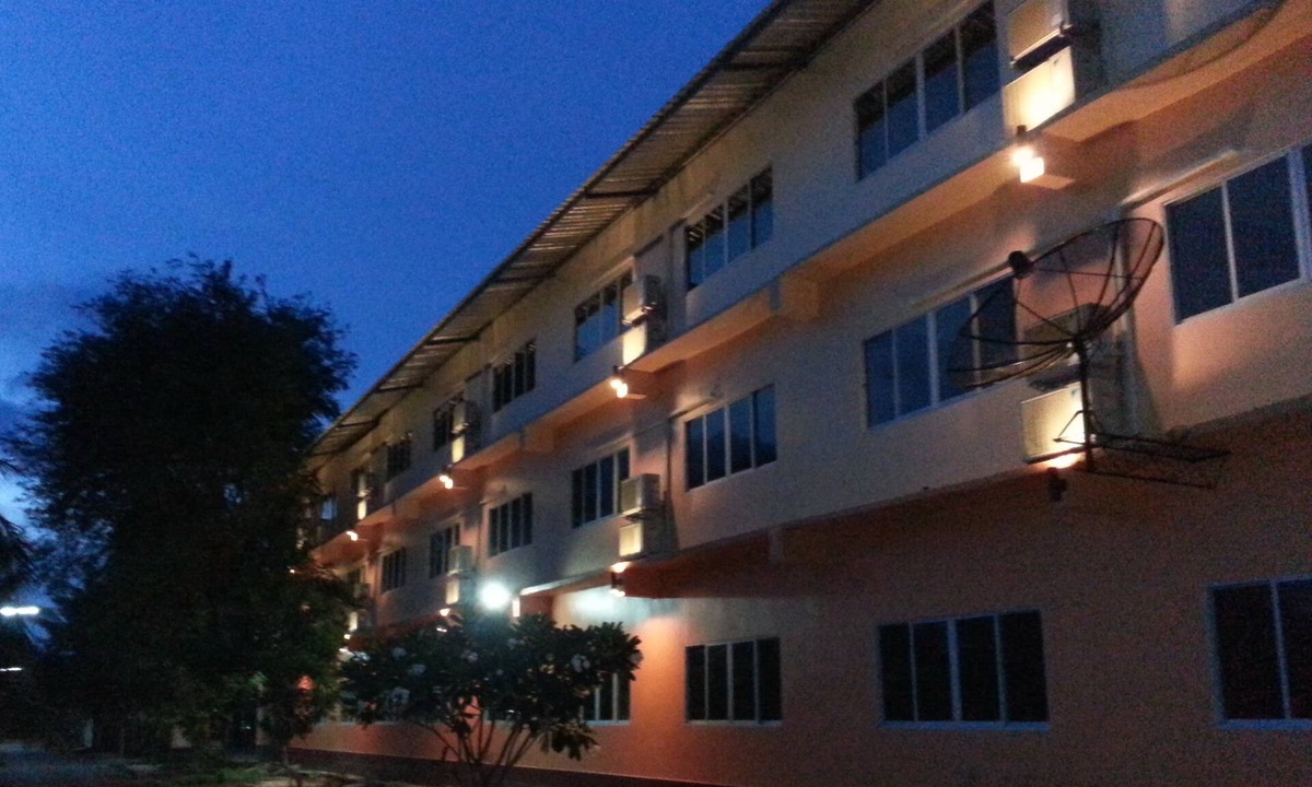 Chanthaburi Hotel | Budsarakam Place Hotel