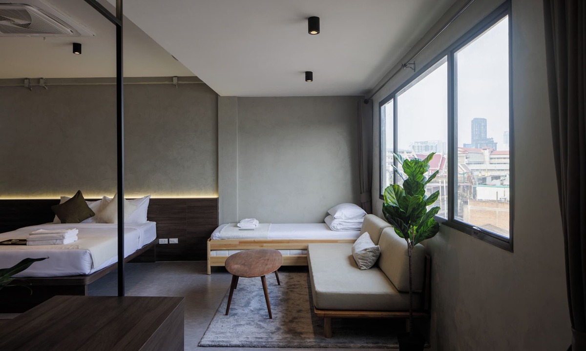 Bangkok City Centre Hotel | C'HOUSE Bangkok
