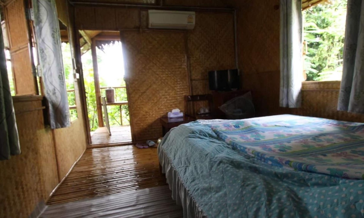 Pak Kret House | Cast Away Homestay