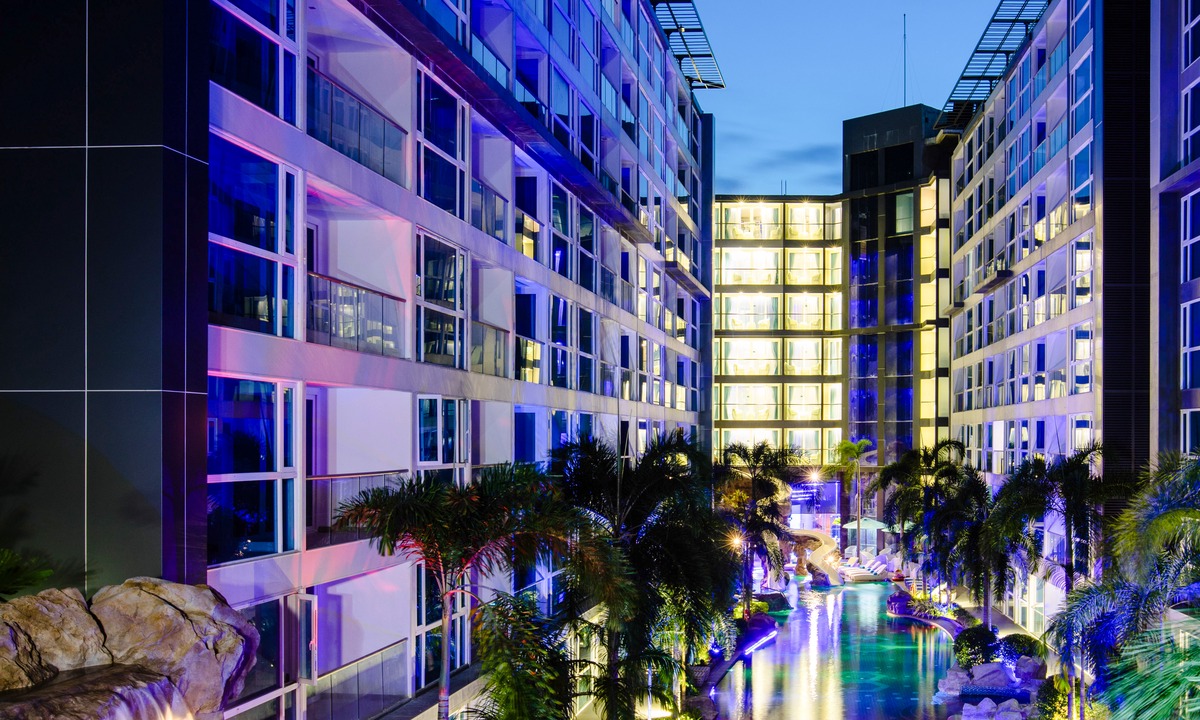 Central Pattaya Hotel | Centara Azure Hotel Pattaya (SHA Extra Plus)