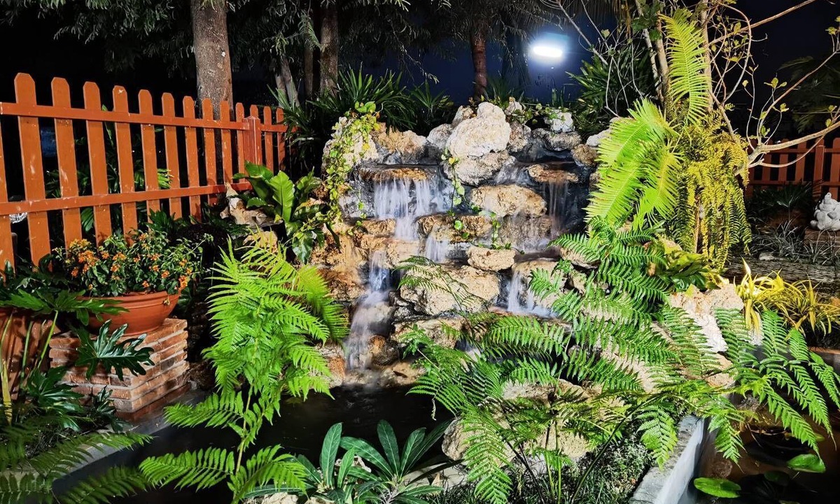 San Kamphaeng House | Charming Thai Lanna style house in the country side of Chiangmai.Relaxing garden