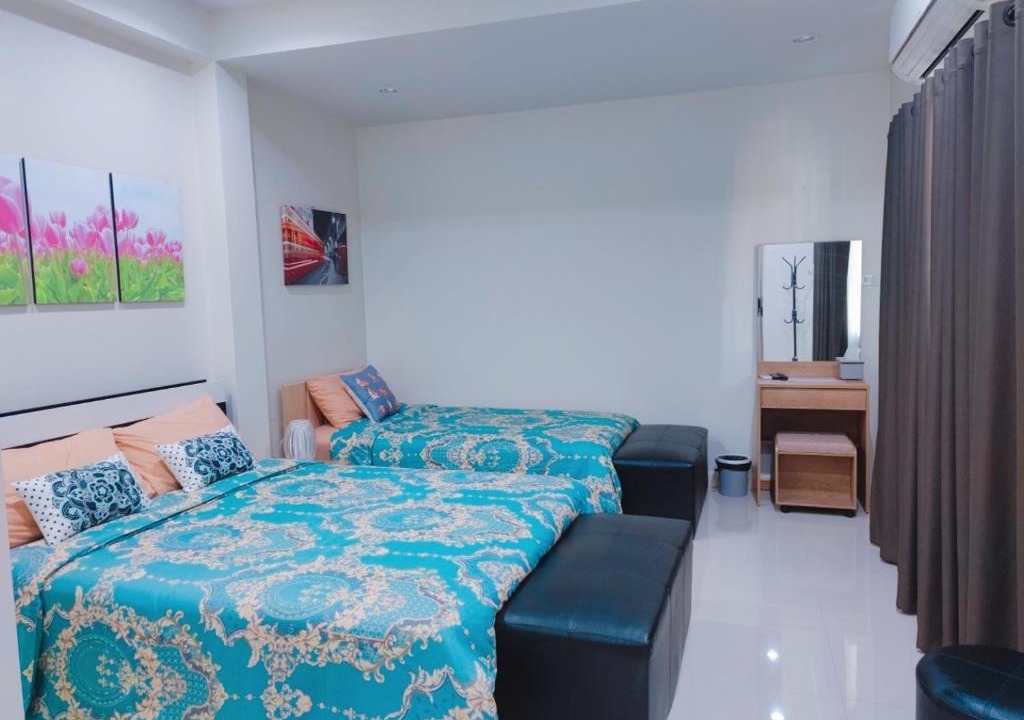 Thani Apartment | CHECK IN Eatery guest room for 3